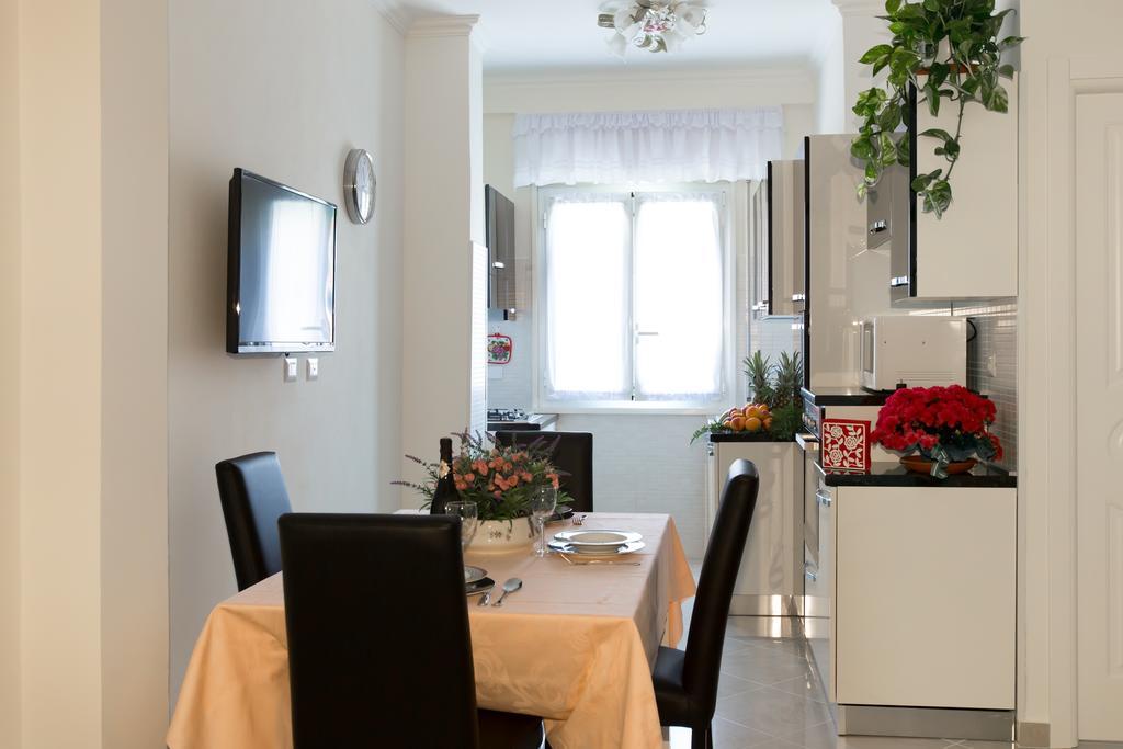 Il Bacio Holidayhouse Best Location For Jubilee 2024-2026 Rome Ruang foto