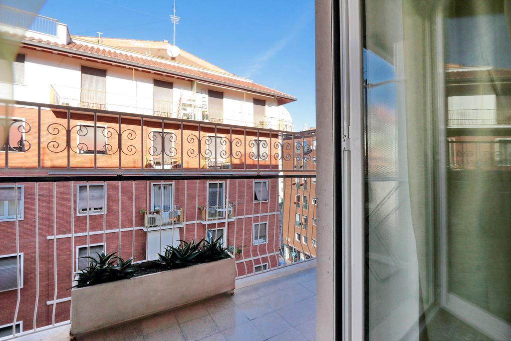 Il Bacio Holidayhouse Best Location For Jubilee 2024-2026 Rome Bagian luar foto