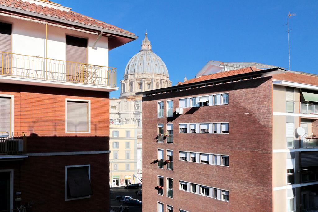 Il Bacio Holidayhouse Best Location For Jubilee 2024-2026 Rome Bagian luar foto
