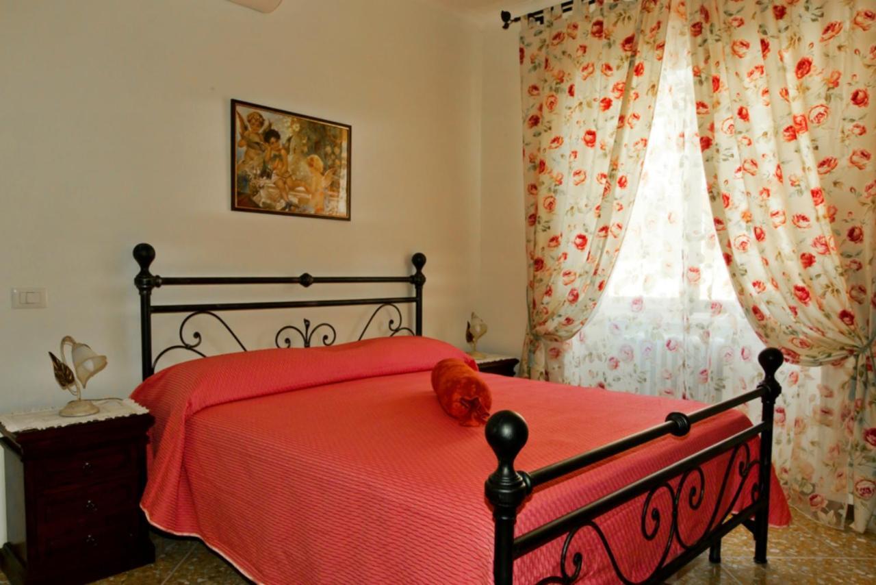 Il Bacio Holidayhouse Best Location For Jubilee 2024-2026 Rome Bagian luar foto